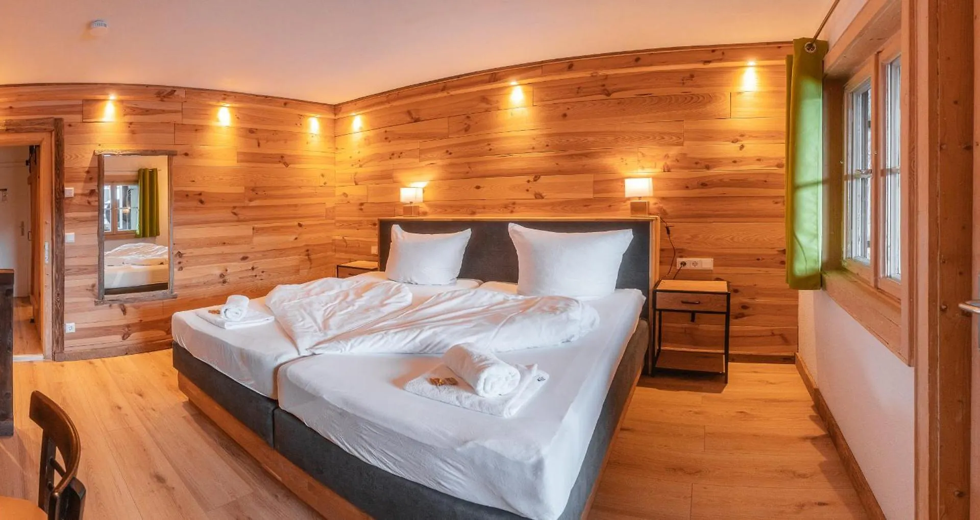 Hostel - Ron'S Guesthouse Oberstdorf Gæstehus